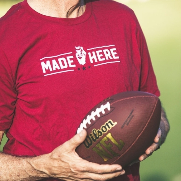 New MADE HERE The General Cotton Men’s Tee Red Black White Short Sleeve T-Shirt - Picture 3 of 6